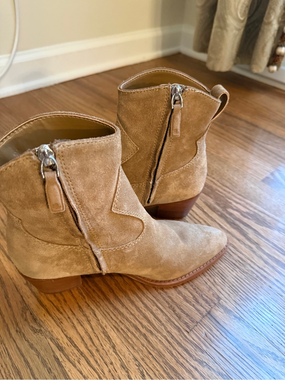 Ralph Lauren Tan Suede Ankle Booties with Side Zip Size 6 - Harpher Suede Bootie - Picture 8 of 16